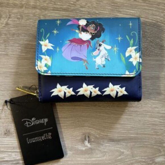 Loungefly Disney The Hunchback of Notre Dame Esmeralda & Djali Floral Zip Wallet - Picture 4 of 4